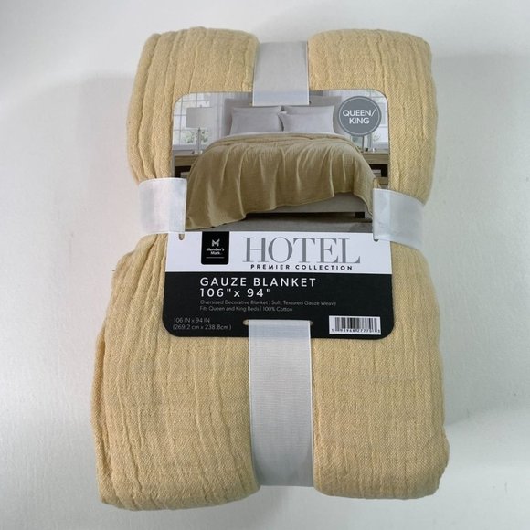 Member's Mark Bedding Hotel Premier Collection Yellow Oversized